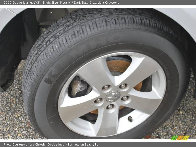 Bright Silver Metallic / Dark Slate Gray/Light Graystone 2009 Dodge Journey SXT