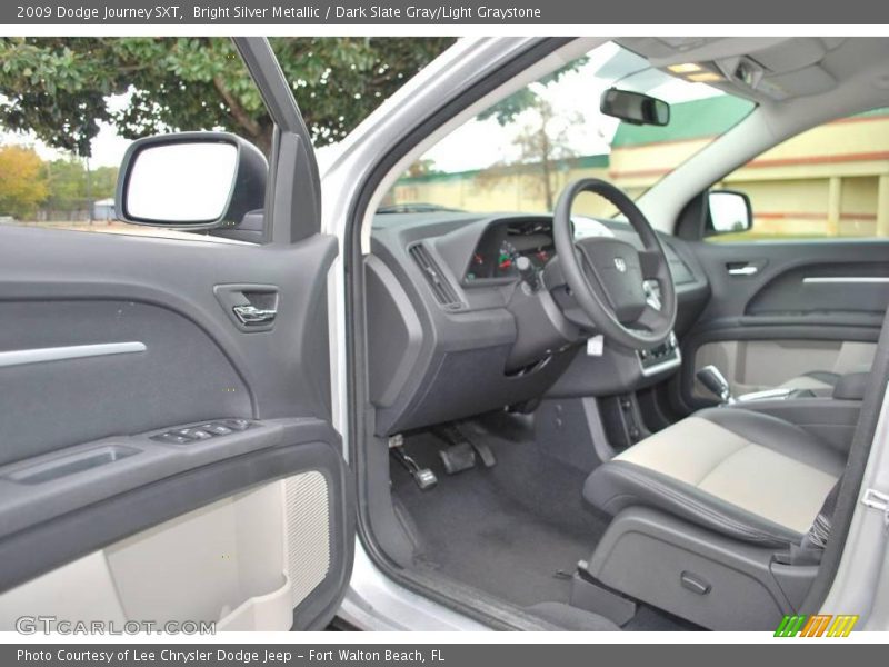Bright Silver Metallic / Dark Slate Gray/Light Graystone 2009 Dodge Journey SXT