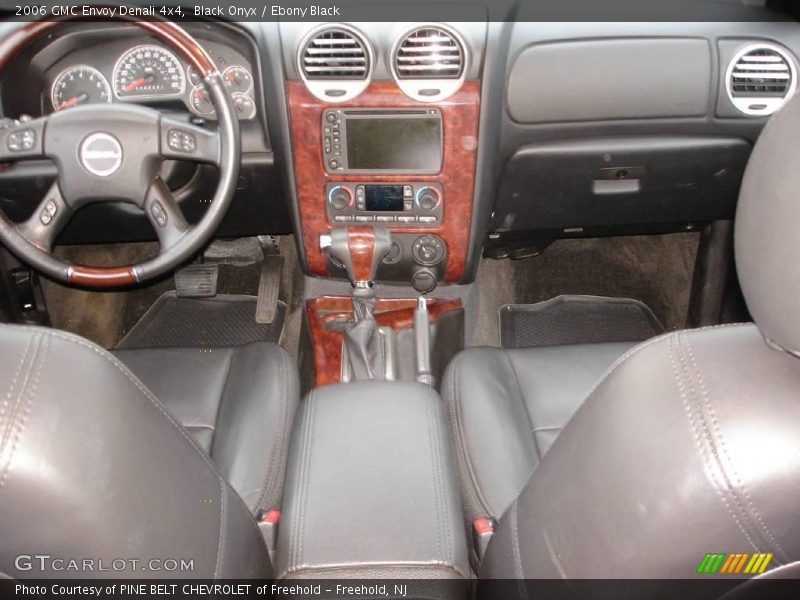 Black Onyx / Ebony Black 2006 GMC Envoy Denali 4x4