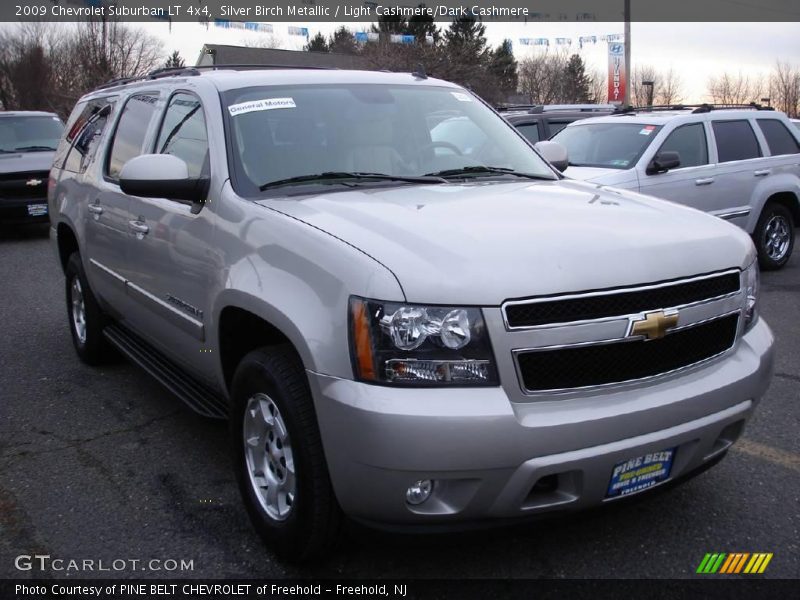 Silver Birch Metallic / Light Cashmere/Dark Cashmere 2009 Chevrolet Suburban LT 4x4