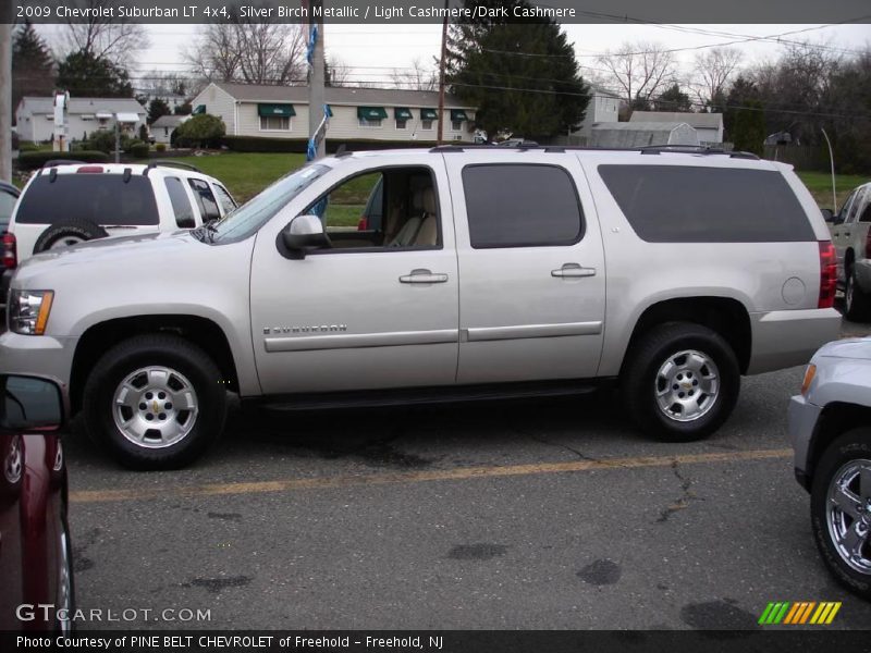 Silver Birch Metallic / Light Cashmere/Dark Cashmere 2009 Chevrolet Suburban LT 4x4
