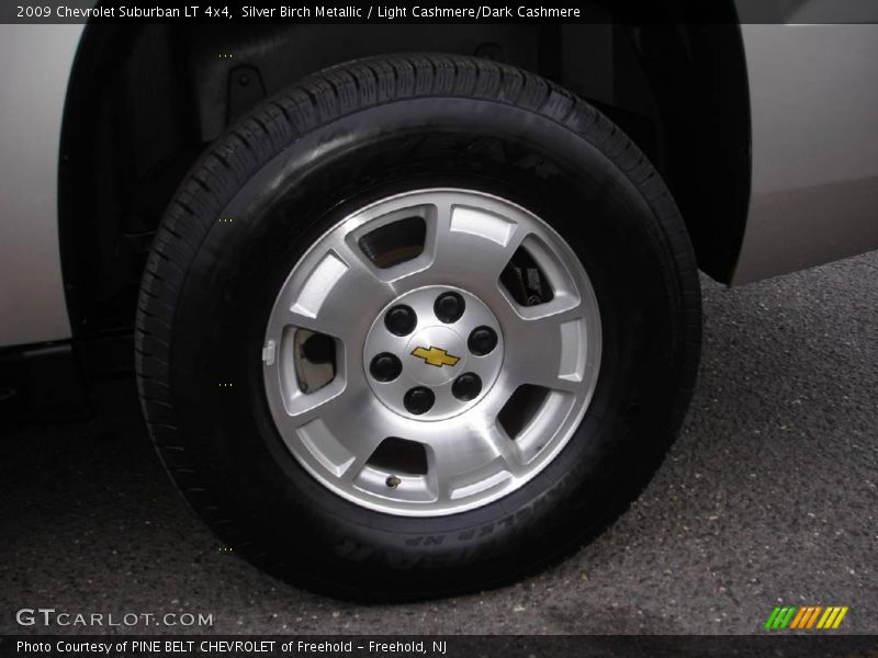 Silver Birch Metallic / Light Cashmere/Dark Cashmere 2009 Chevrolet Suburban LT 4x4
