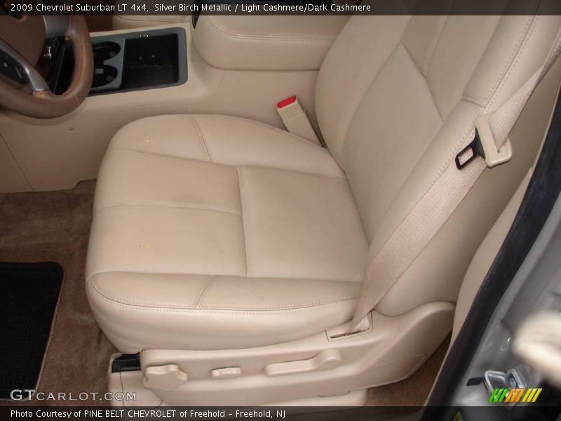 Silver Birch Metallic / Light Cashmere/Dark Cashmere 2009 Chevrolet Suburban LT 4x4