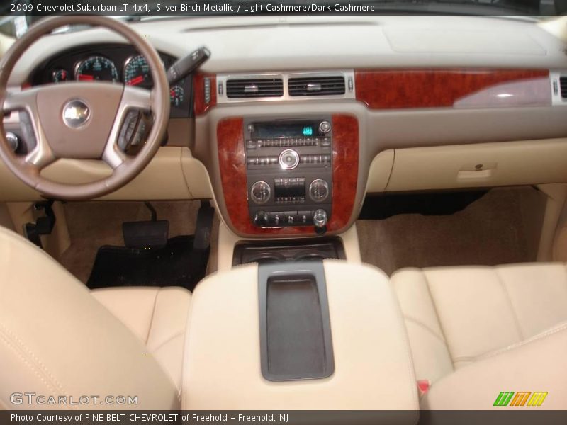 Silver Birch Metallic / Light Cashmere/Dark Cashmere 2009 Chevrolet Suburban LT 4x4