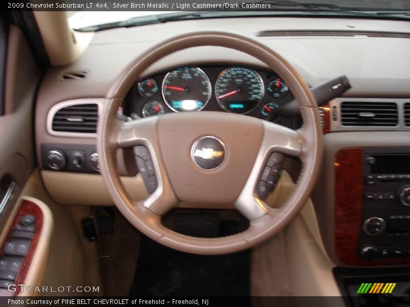 Silver Birch Metallic / Light Cashmere/Dark Cashmere 2009 Chevrolet Suburban LT 4x4