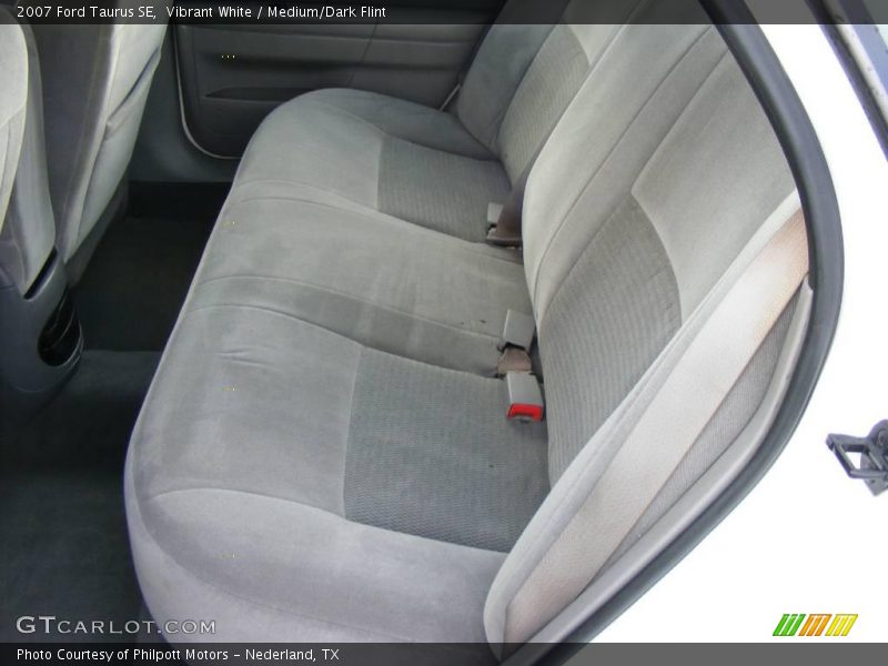 Vibrant White / Medium/Dark Flint 2007 Ford Taurus SE