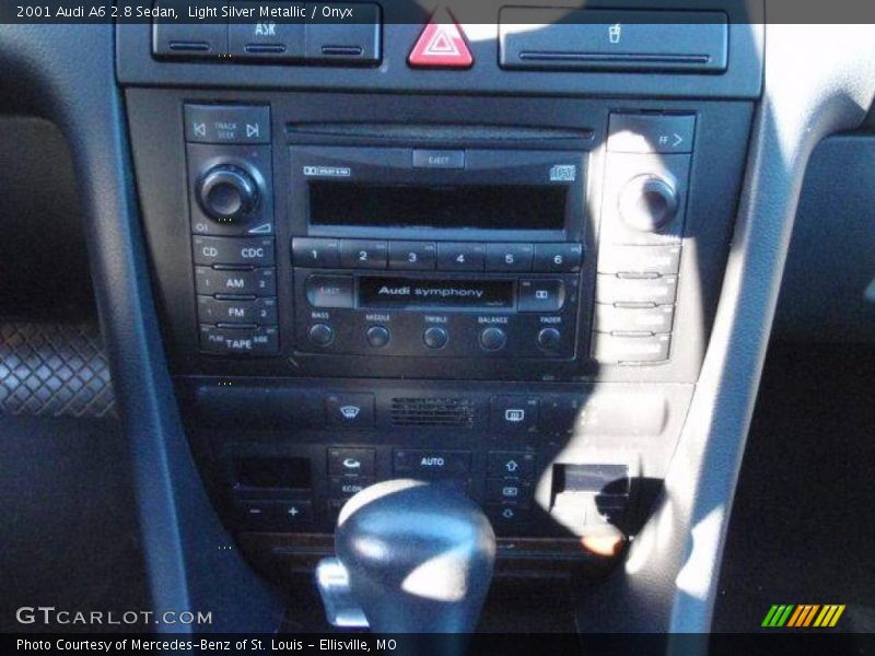 Light Silver Metallic / Onyx 2001 Audi A6 2.8 Sedan