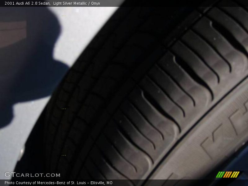 Light Silver Metallic / Onyx 2001 Audi A6 2.8 Sedan