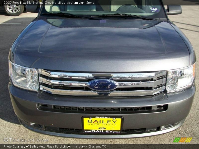 Sterling Grey Metallic / Medium Light Stone 2010 Ford Flex SE