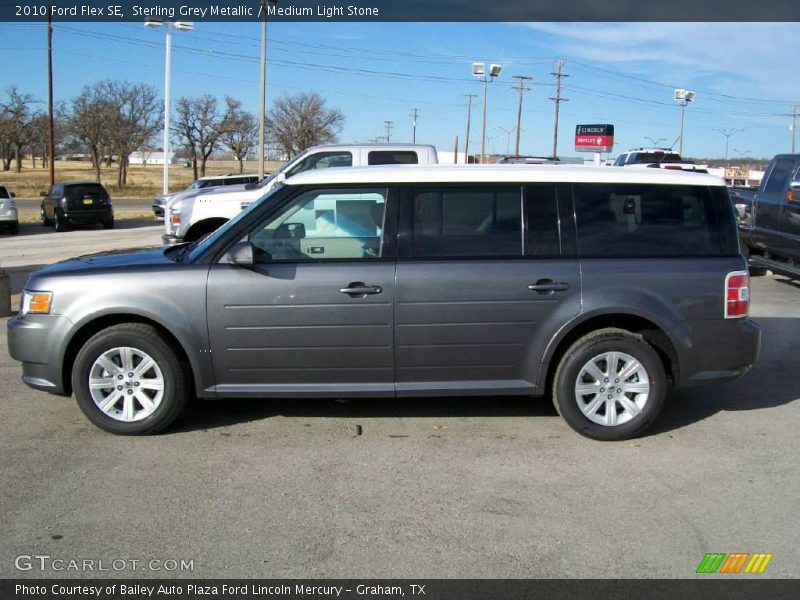 Sterling Grey Metallic / Medium Light Stone 2010 Ford Flex SE