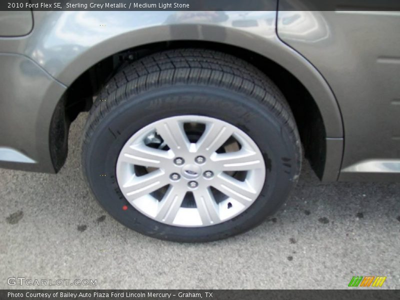 Sterling Grey Metallic / Medium Light Stone 2010 Ford Flex SE