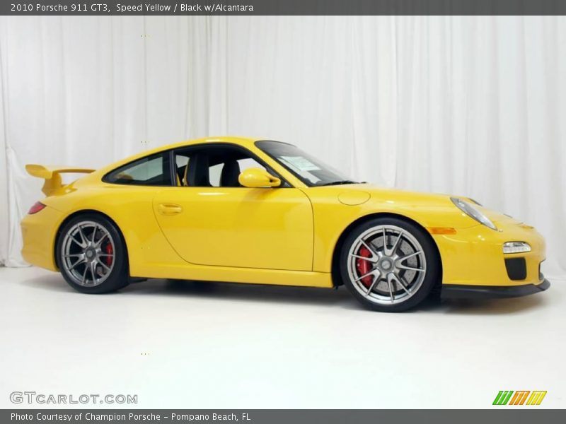 Speed Yellow / Black w/Alcantara 2010 Porsche 911 GT3