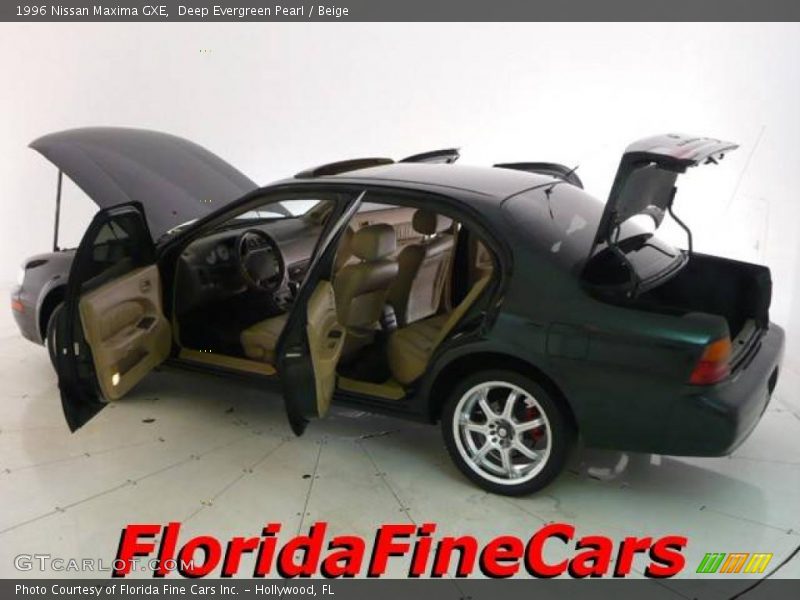 Deep Evergreen Pearl / Beige 1996 Nissan Maxima GXE