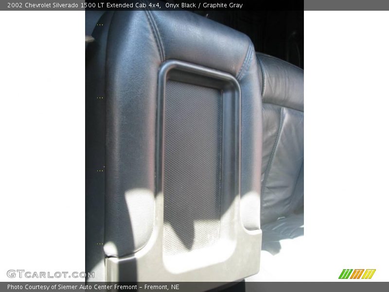 Onyx Black / Graphite Gray 2002 Chevrolet Silverado 1500 LT Extended Cab 4x4
