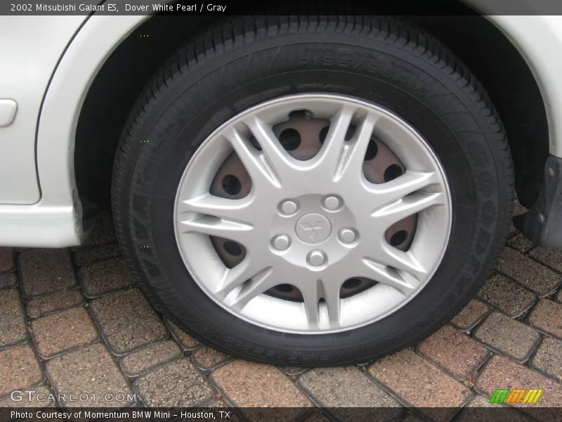 Dover White Pearl / Gray 2002 Mitsubishi Galant ES