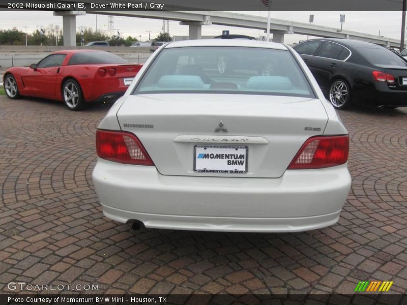 Dover White Pearl / Gray 2002 Mitsubishi Galant ES