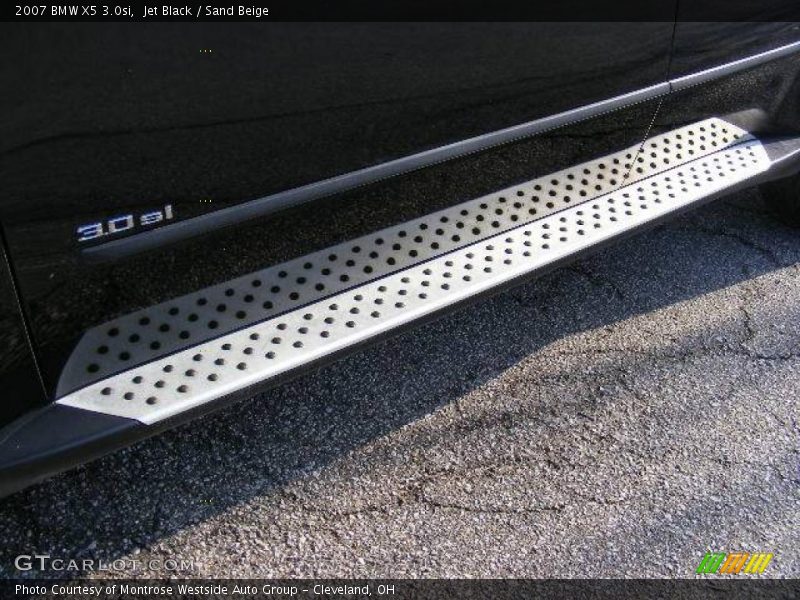 Jet Black / Sand Beige 2007 BMW X5 3.0si