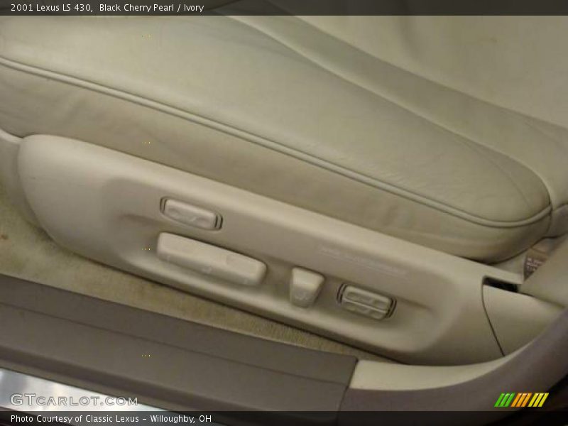 Black Cherry Pearl / Ivory 2001 Lexus LS 430