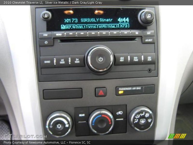 Silver Ice Metallic / Dark Gray/Light Gray 2010 Chevrolet Traverse LS