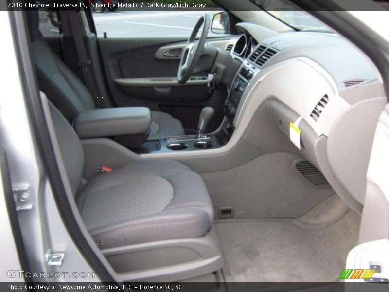 Silver Ice Metallic / Dark Gray/Light Gray 2010 Chevrolet Traverse LS