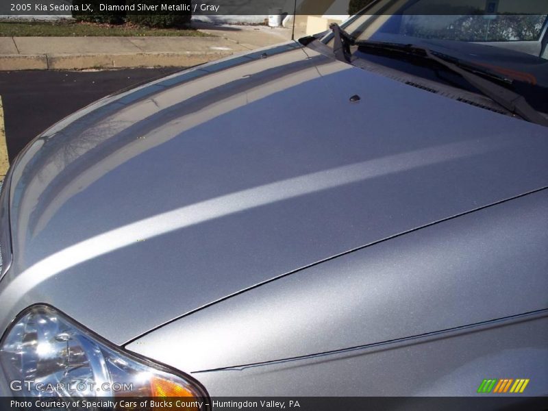Diamond Silver Metallic / Gray 2005 Kia Sedona LX