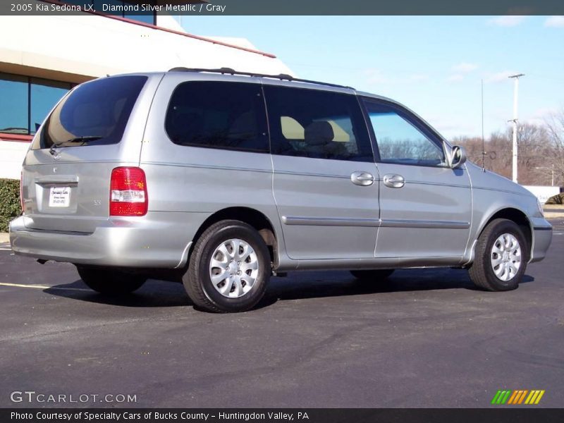 Diamond Silver Metallic / Gray 2005 Kia Sedona LX