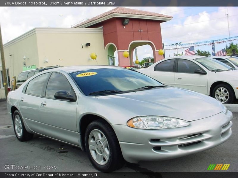 Bright Silver Metallic / Dark Slate Gray 2004 Dodge Intrepid SE