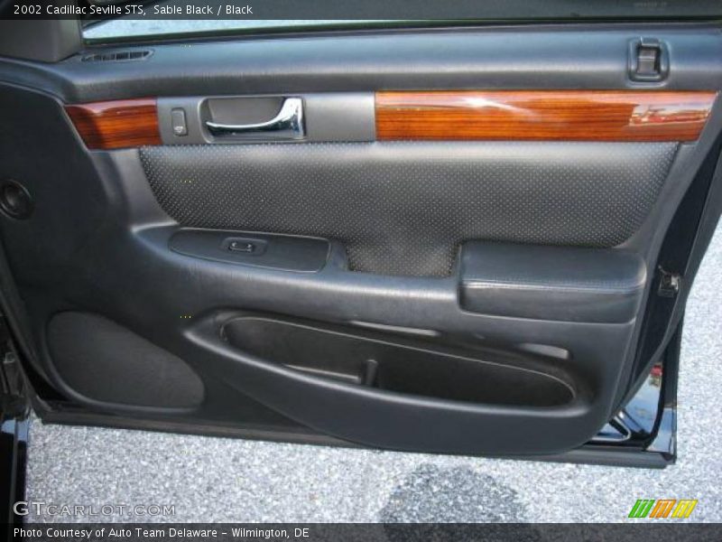 Sable Black / Black 2002 Cadillac Seville STS