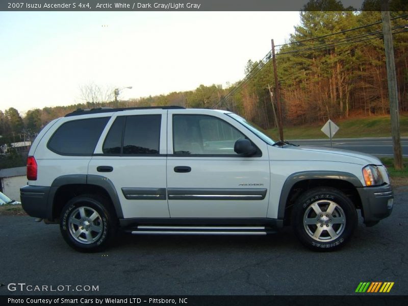 Arctic White / Dark Gray/Light Gray 2007 Isuzu Ascender S 4x4