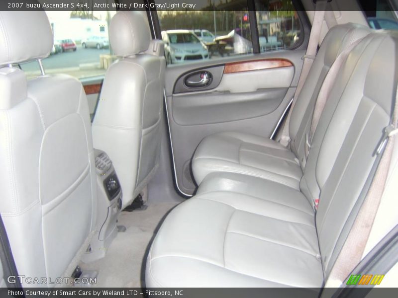 Arctic White / Dark Gray/Light Gray 2007 Isuzu Ascender S 4x4