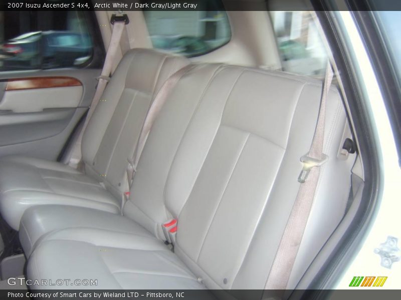 Arctic White / Dark Gray/Light Gray 2007 Isuzu Ascender S 4x4