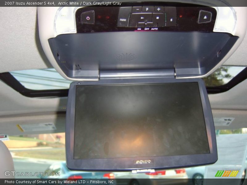 Arctic White / Dark Gray/Light Gray 2007 Isuzu Ascender S 4x4