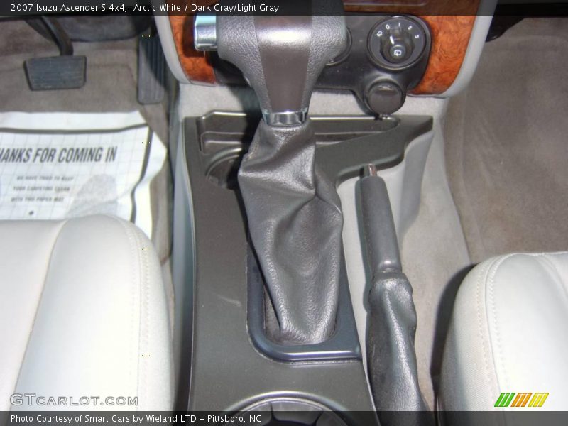 Arctic White / Dark Gray/Light Gray 2007 Isuzu Ascender S 4x4