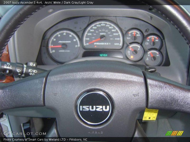 Arctic White / Dark Gray/Light Gray 2007 Isuzu Ascender S 4x4