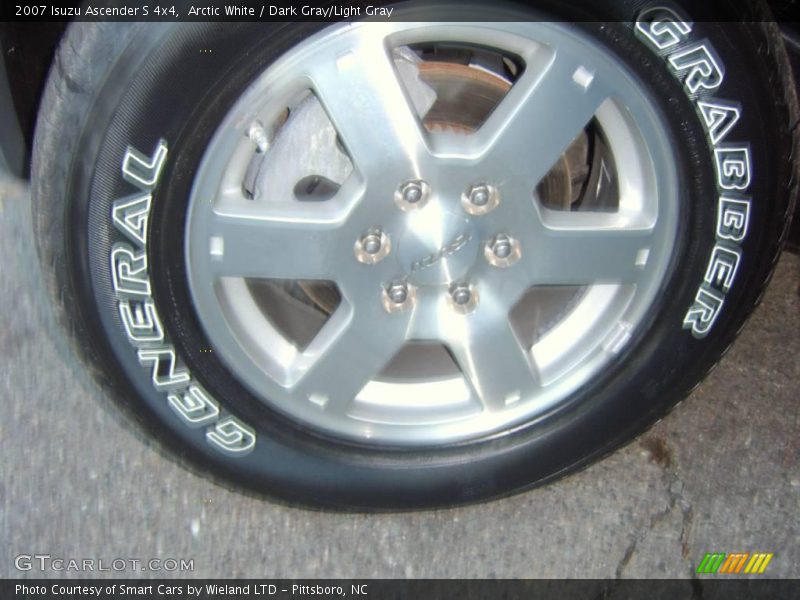 Arctic White / Dark Gray/Light Gray 2007 Isuzu Ascender S 4x4
