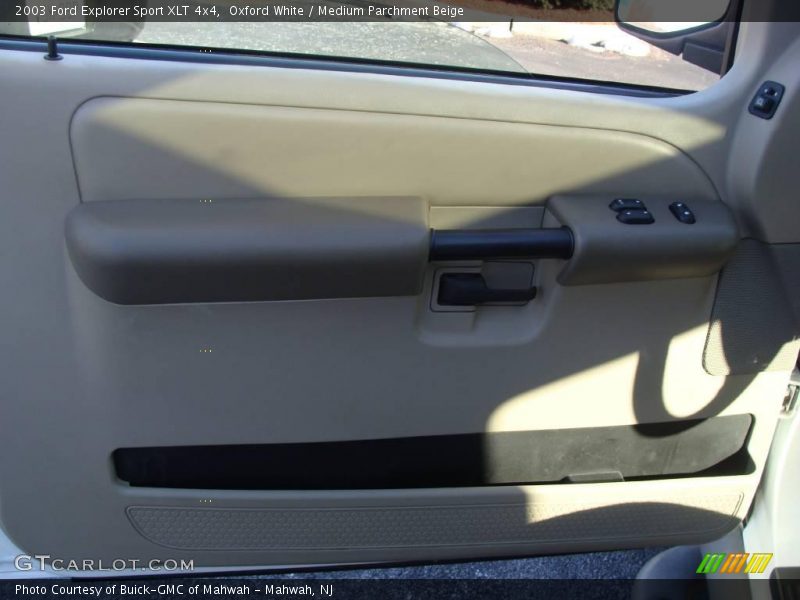 Oxford White / Medium Parchment Beige 2003 Ford Explorer Sport XLT 4x4