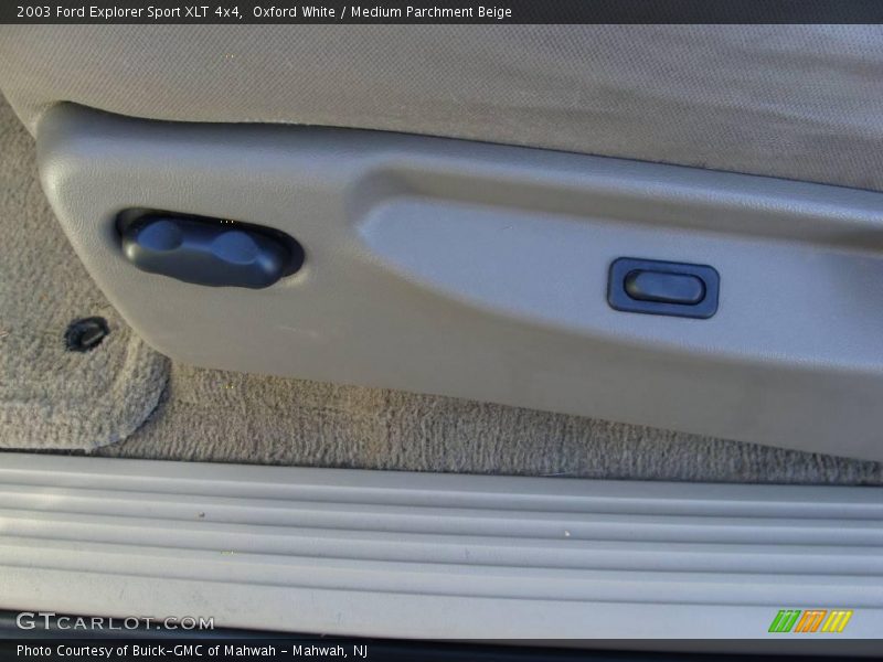 Oxford White / Medium Parchment Beige 2003 Ford Explorer Sport XLT 4x4