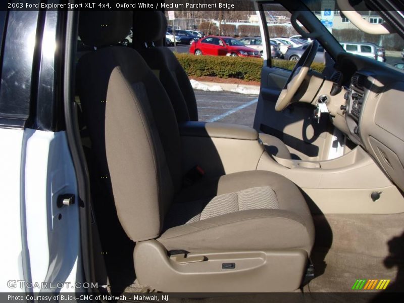 Oxford White / Medium Parchment Beige 2003 Ford Explorer Sport XLT 4x4