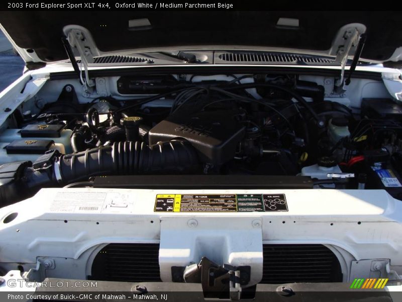 Oxford White / Medium Parchment Beige 2003 Ford Explorer Sport XLT 4x4