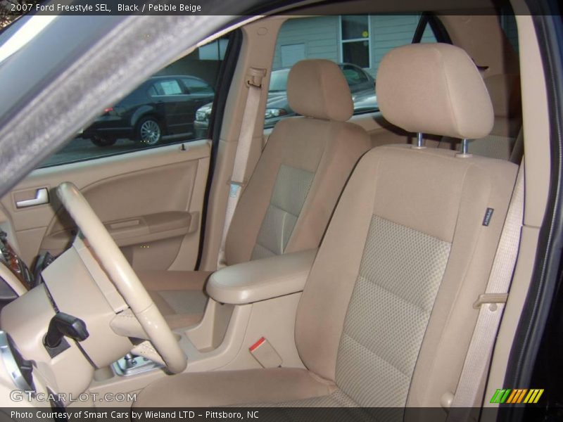 Black / Pebble Beige 2007 Ford Freestyle SEL