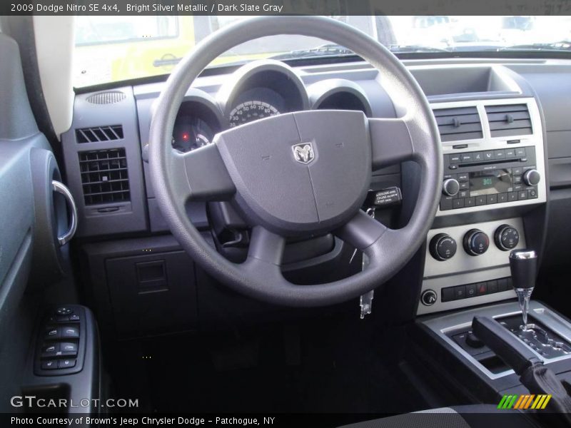 Bright Silver Metallic / Dark Slate Gray 2009 Dodge Nitro SE 4x4
