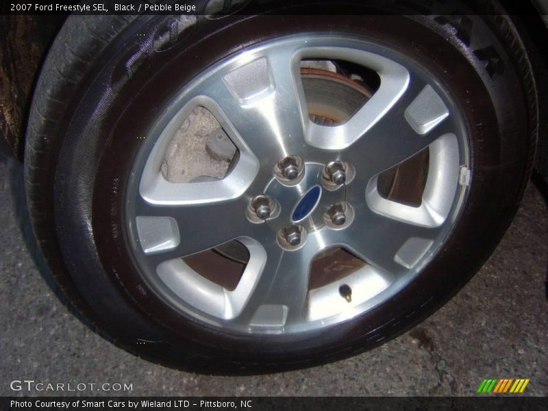 Black / Pebble Beige 2007 Ford Freestyle SEL