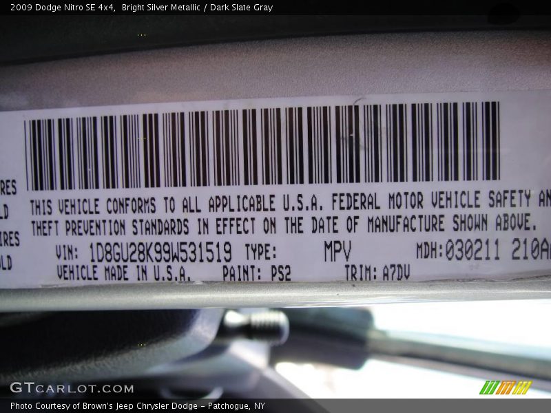 Bright Silver Metallic / Dark Slate Gray 2009 Dodge Nitro SE 4x4