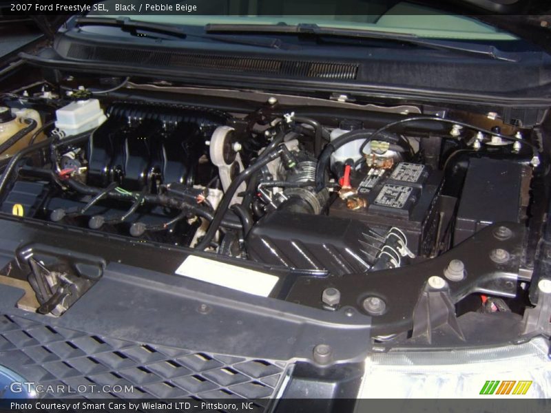 Black / Pebble Beige 2007 Ford Freestyle SEL