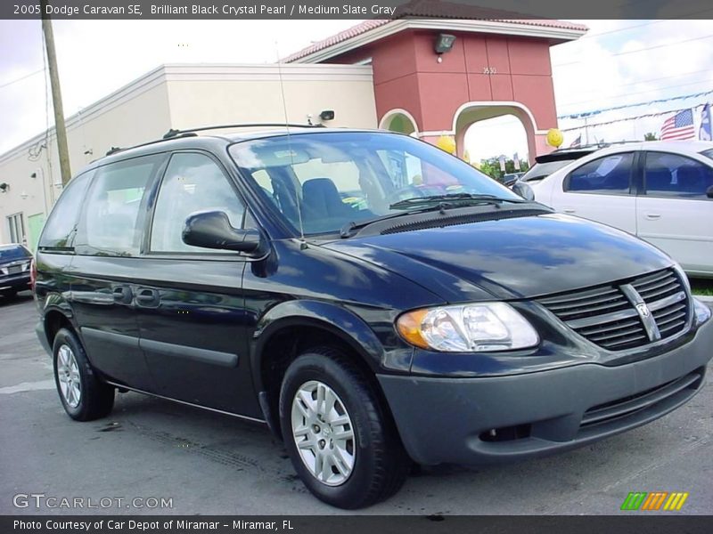 Brilliant Black Crystal Pearl / Medium Slate Gray 2005 Dodge Caravan SE