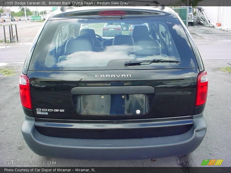 Brilliant Black Crystal Pearl / Medium Slate Gray 2005 Dodge Caravan SE