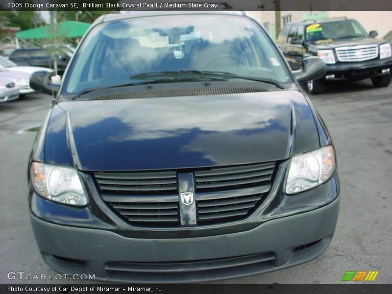 Brilliant Black Crystal Pearl / Medium Slate Gray 2005 Dodge Caravan SE