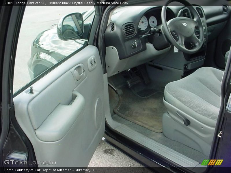 Brilliant Black Crystal Pearl / Medium Slate Gray 2005 Dodge Caravan SE