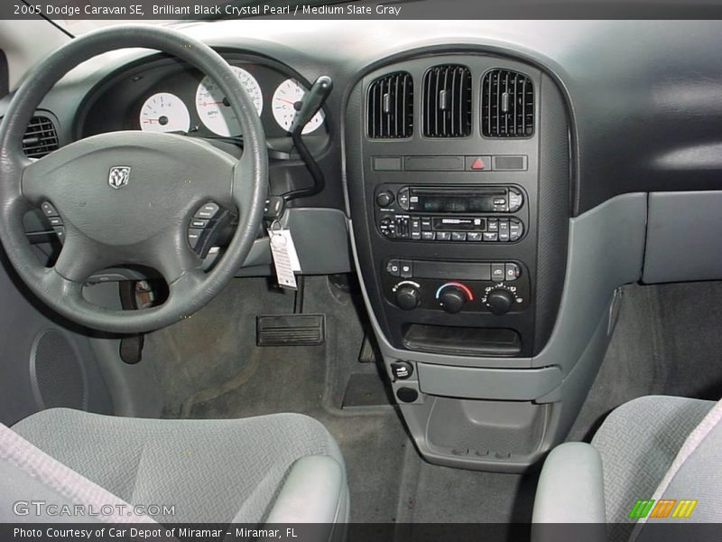 Brilliant Black Crystal Pearl / Medium Slate Gray 2005 Dodge Caravan SE