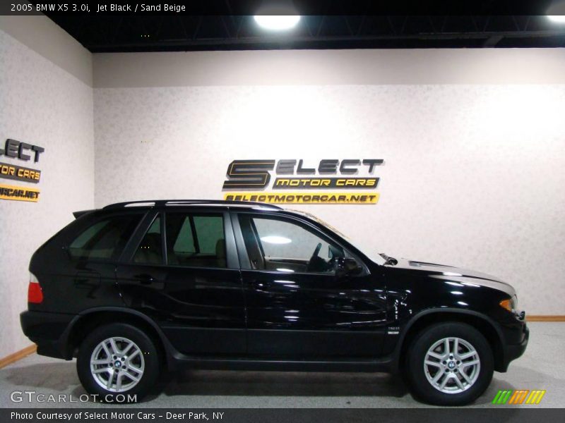 Jet Black / Sand Beige 2005 BMW X5 3.0i